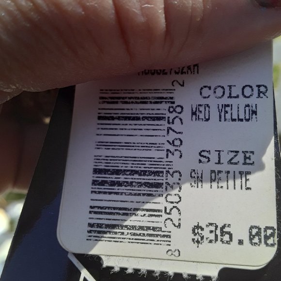 Buyer IZ White Blouse New Size Medium - Picture 3 of 5